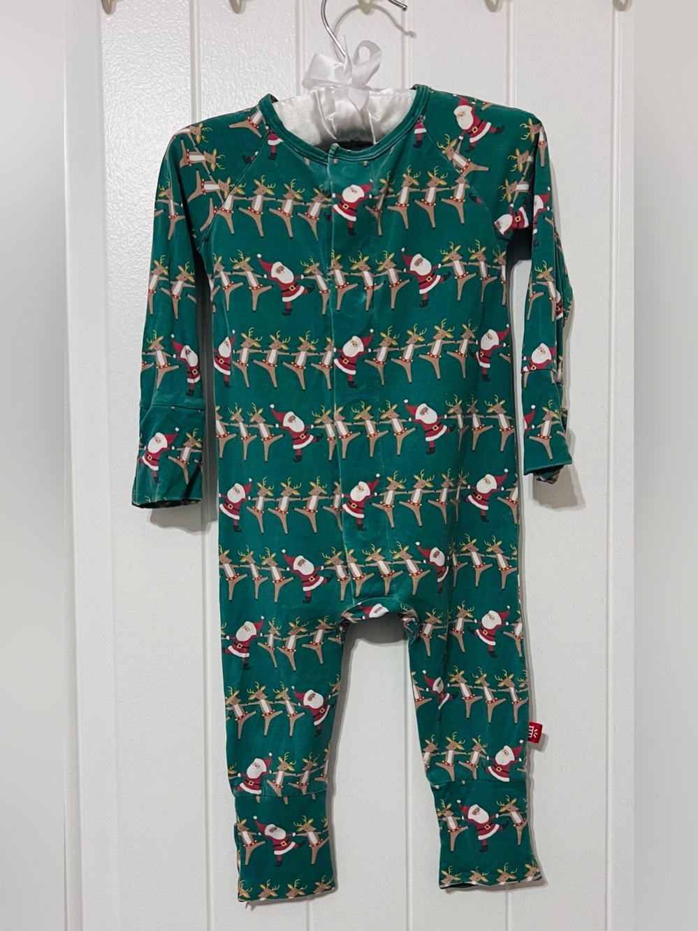 Magnetic Me Christmas Can Can Magnetic Baby 3-6 Months